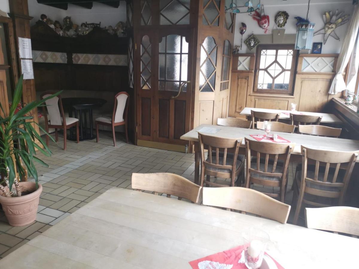 Gaestehaus Am Rathaus Pottenstein Exteriör bild