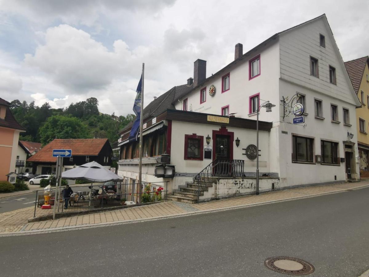 Gaestehaus Am Rathaus Pottenstein Exteriör bild