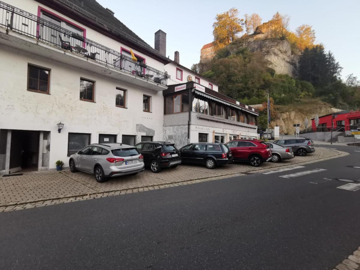Gaestehaus Am Rathaus Pottenstein Exteriör bild